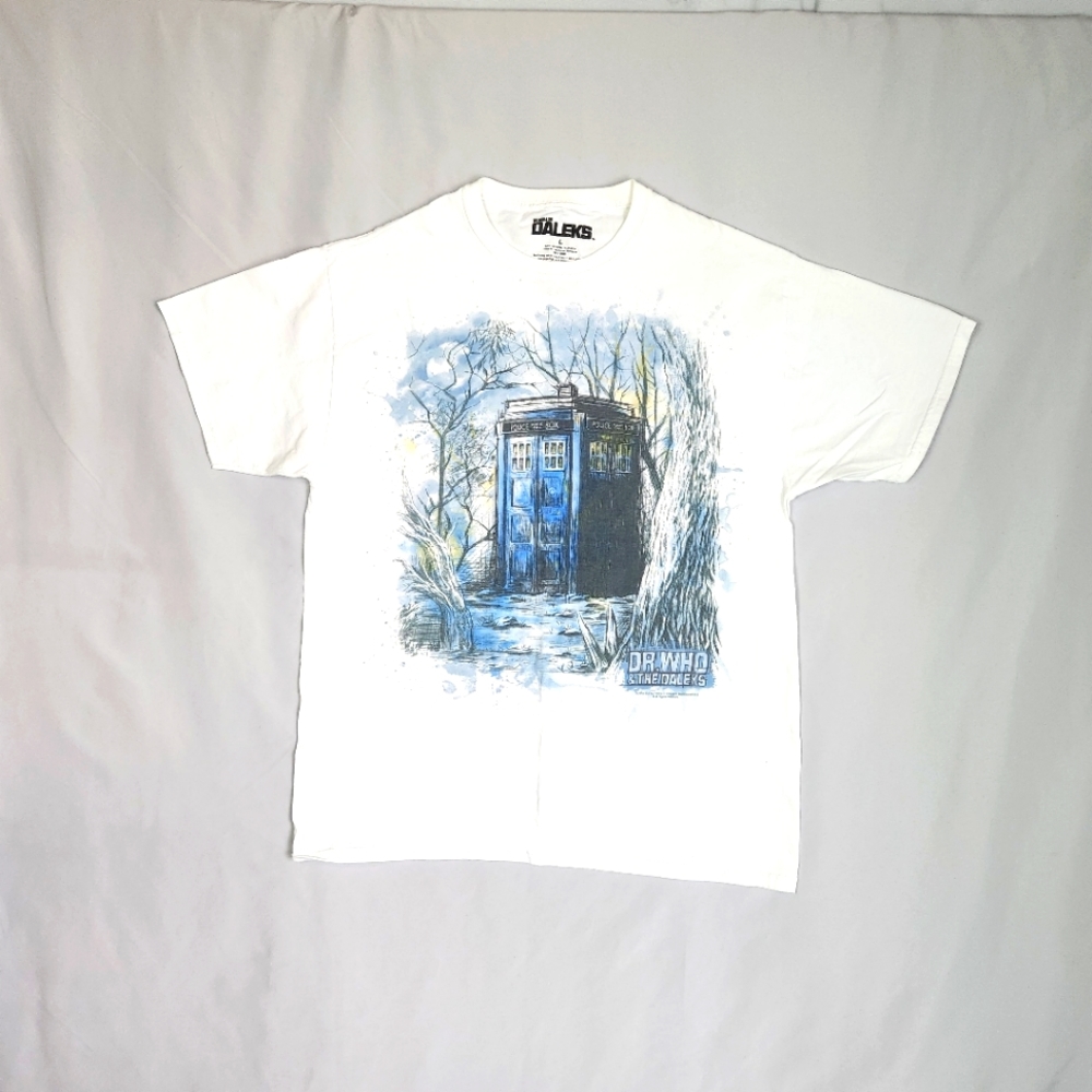 Dr Who and the Daleks White T Shirt sz Large